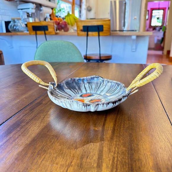 Likely Carstens Bowl West Germany Art Pottery Lava Glaze w Wicker Handles - Picture 13 of 13